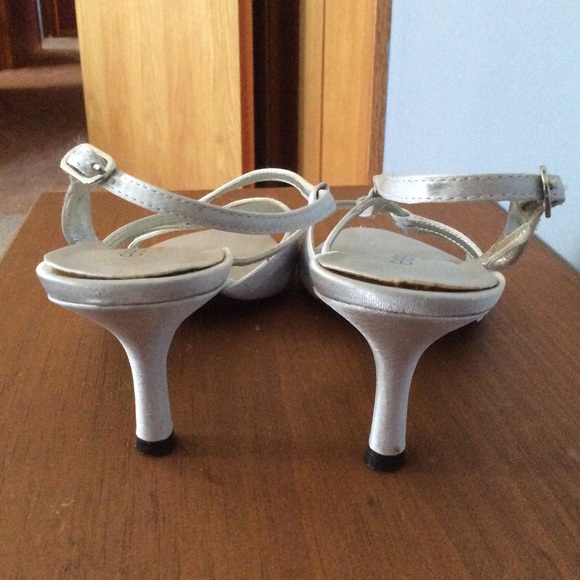 Strappy Gray Heels - Picture 4 of 9